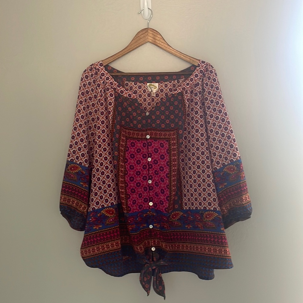 Fig and flower 3/4 Sleeve Blouse Top